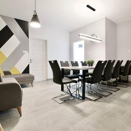 Premium Apartment By Hi5-Vaci Str. 3 Bedroom Budapeste Exterior foto